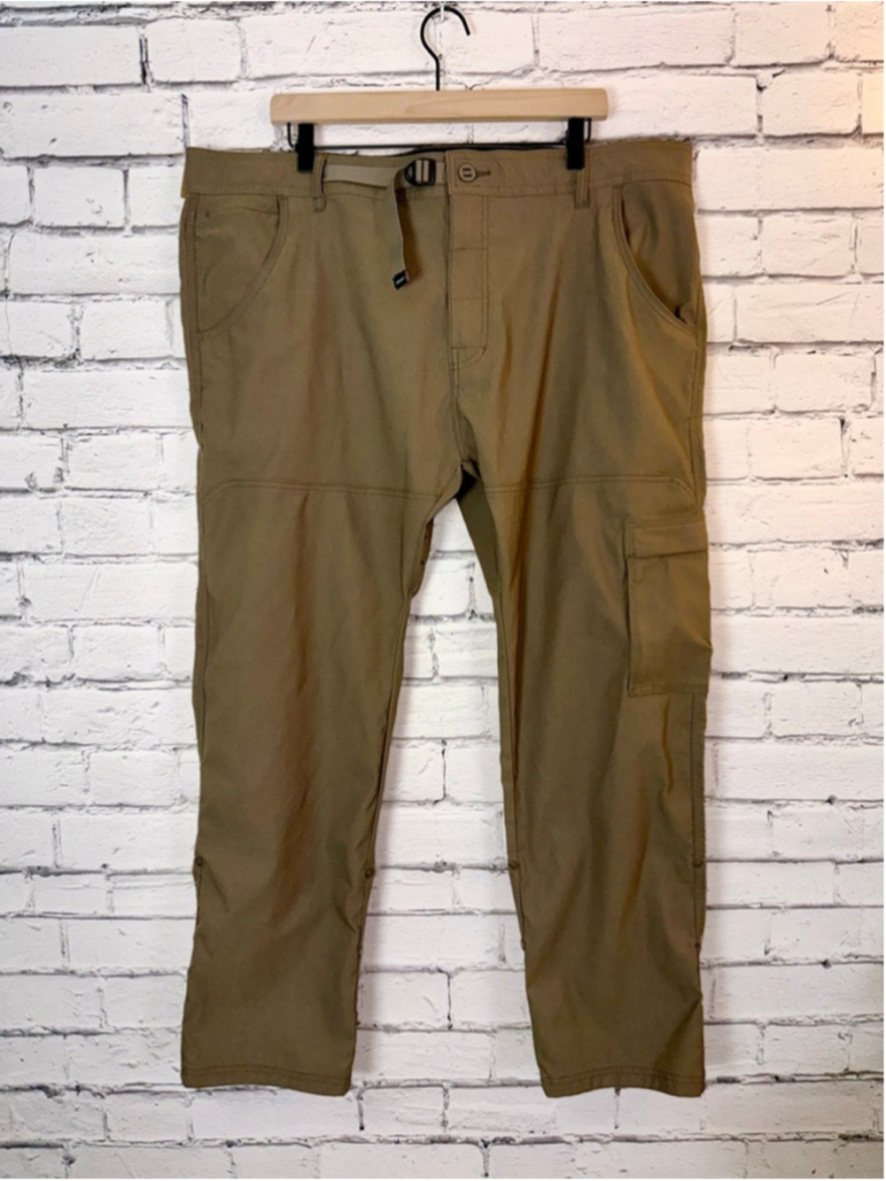 Men's Prana Pants size 40x32 Brown Stretch Zion Slim Cargo Pants Hiking Pants